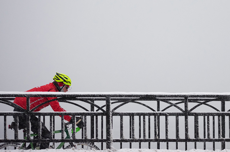 Trucs et conseils pour rouler à vélo l’hiver